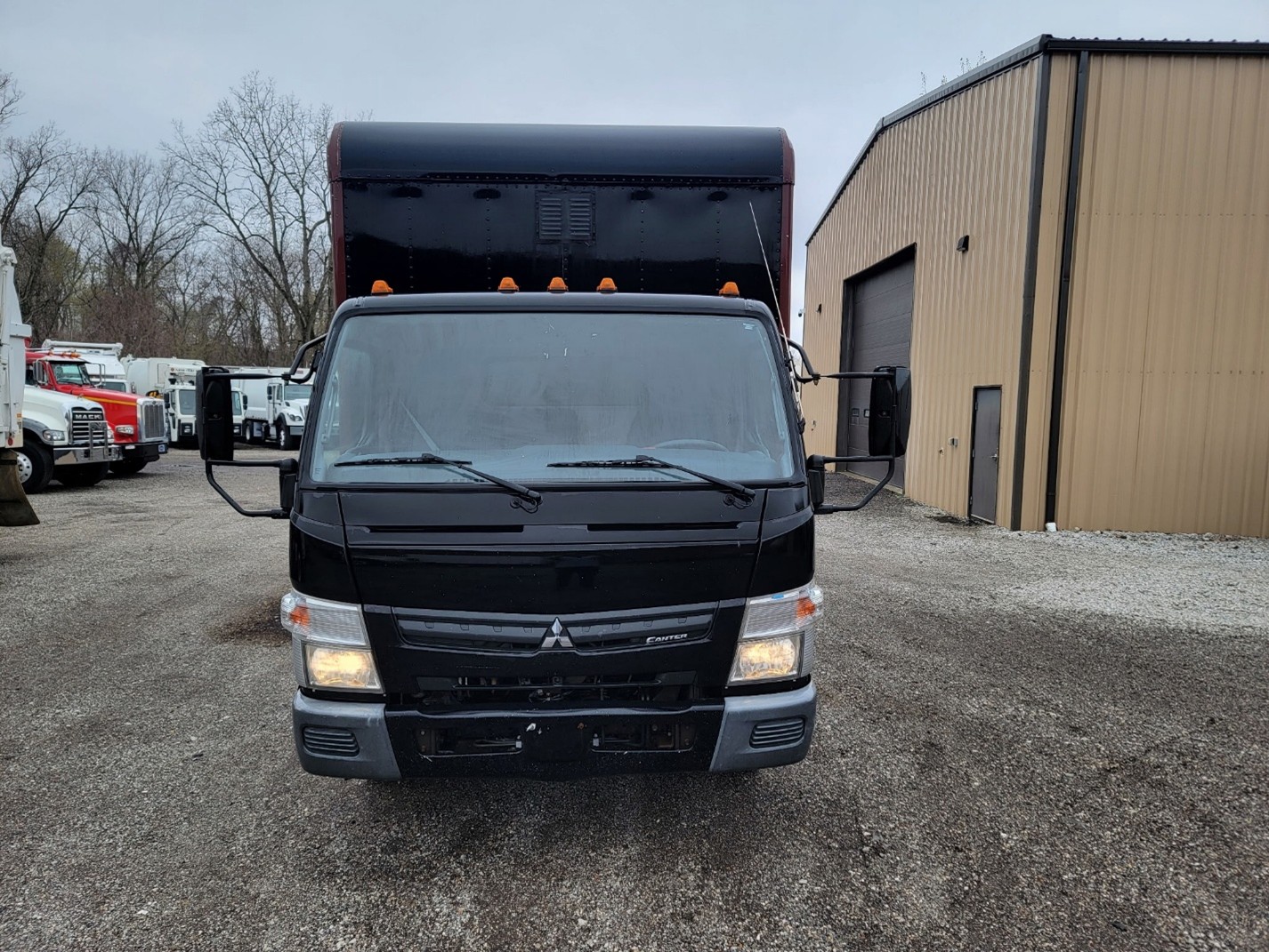 original-used-2014-mitsubishi-box-truck-30