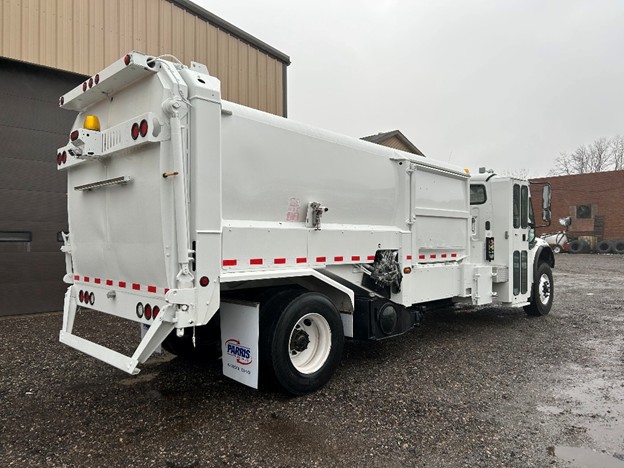 original-used-2016-freightliner-side-load-truck-20