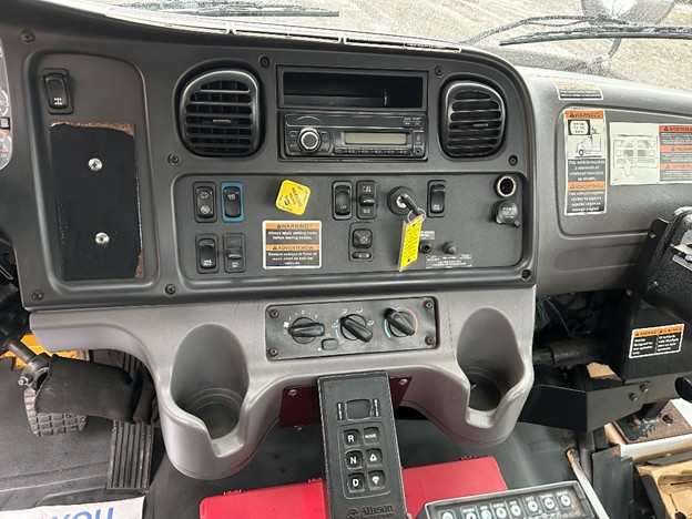 original-used-2016-freightliner-side-load-truck-29