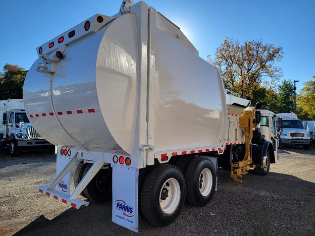 original-used-2018-mack-automated-side-load-truck-33