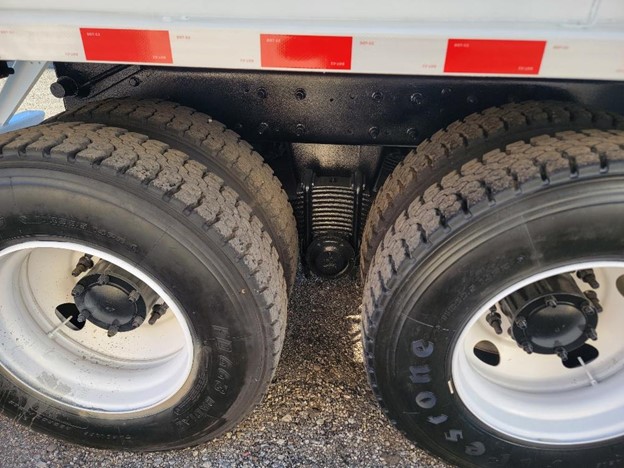 original-used-2018-mack-automated-side-load-truck-38