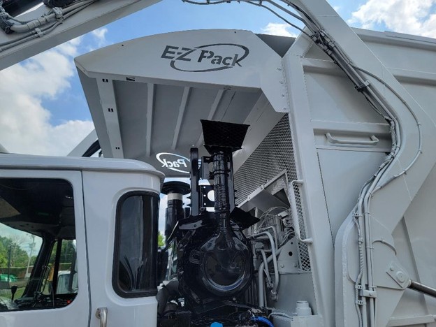 original-used-2019-autocar-front-load-truck-25