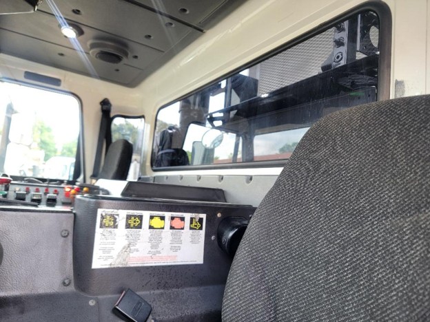 original-used-2019-autocar-front-load-truck-36