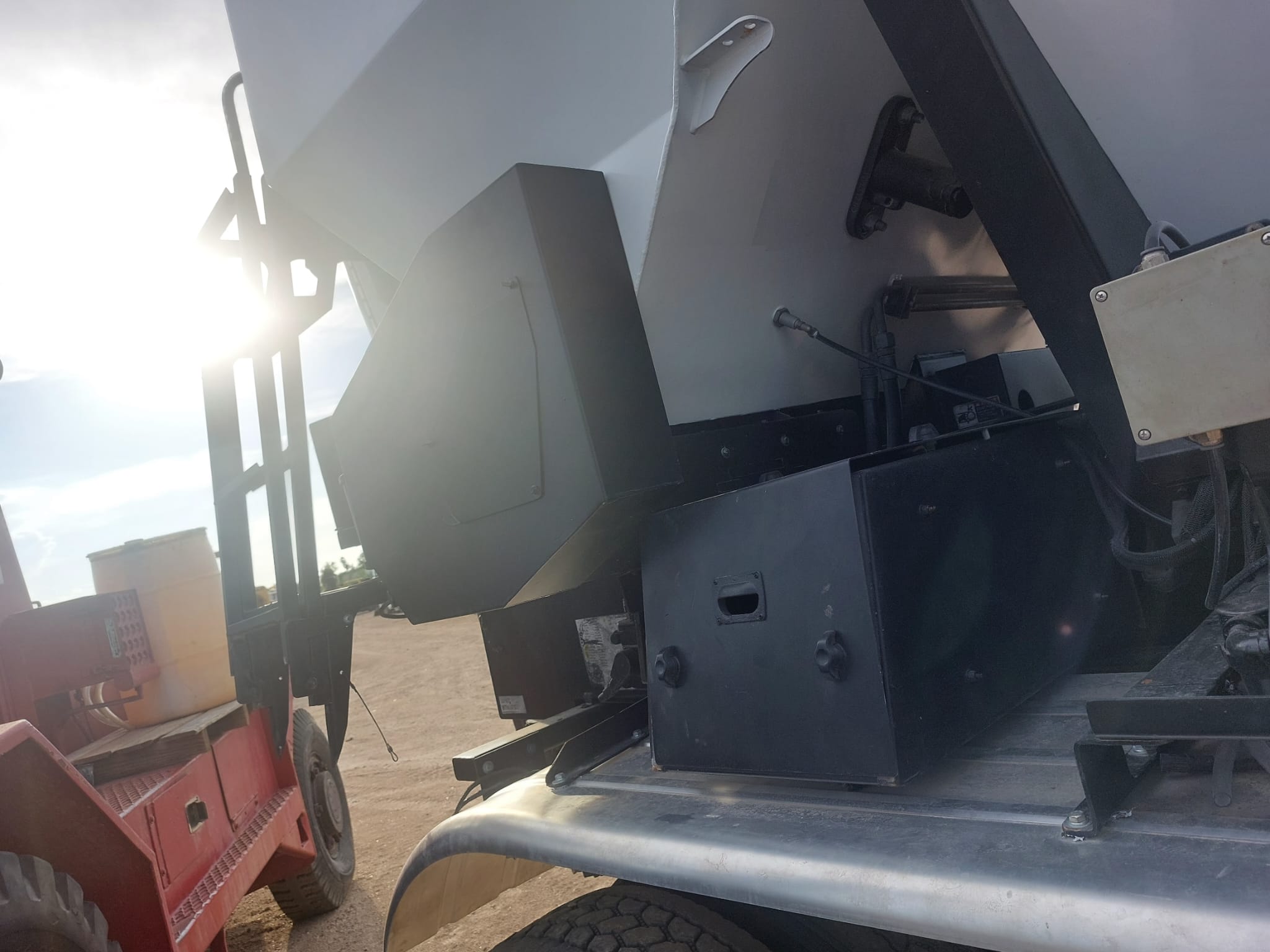 FREIGTLINER 2020 VOLUMETRIC MIXER CEMENTECH 9