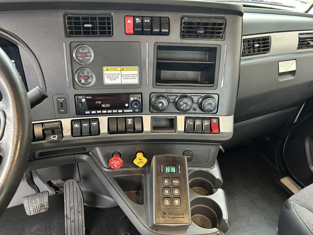 L7552 Kenworth Roll Off (11)