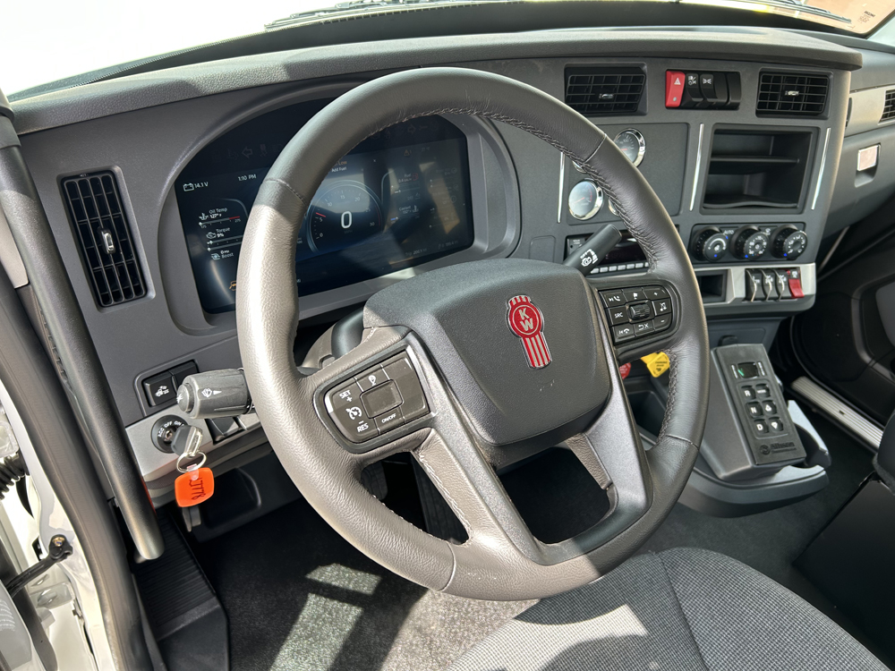 L7778 Kenworth Roll Off (10)