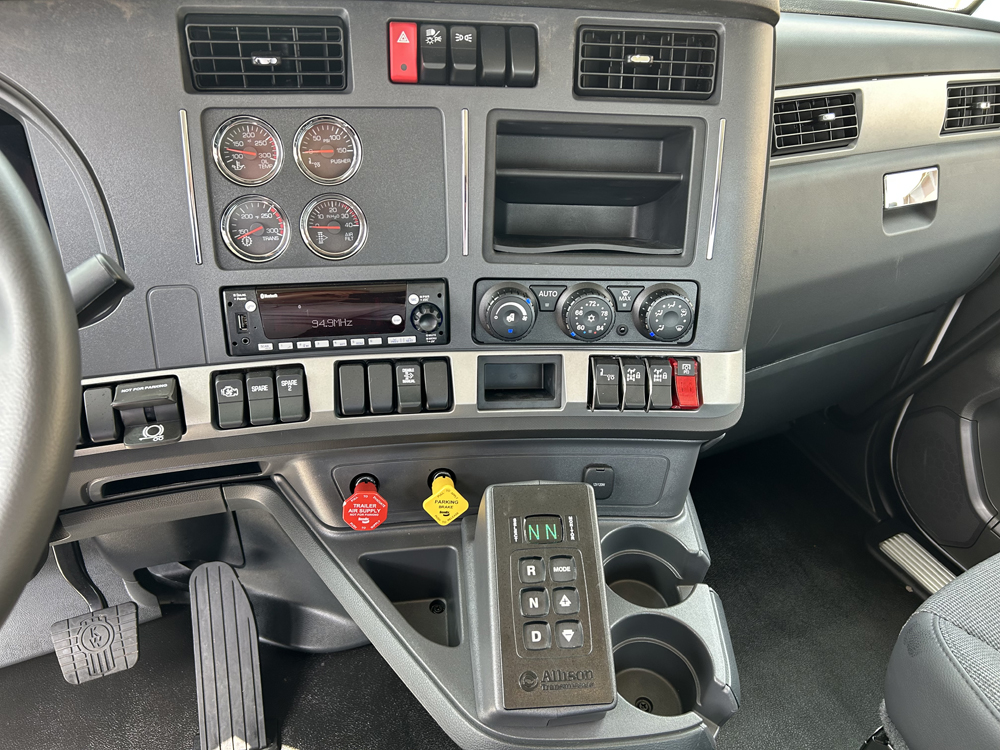 L7778 Kenworth Roll Off (11)