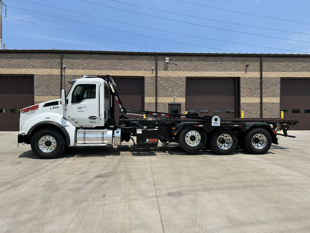 L8414 Kenworth Roll Off (2)