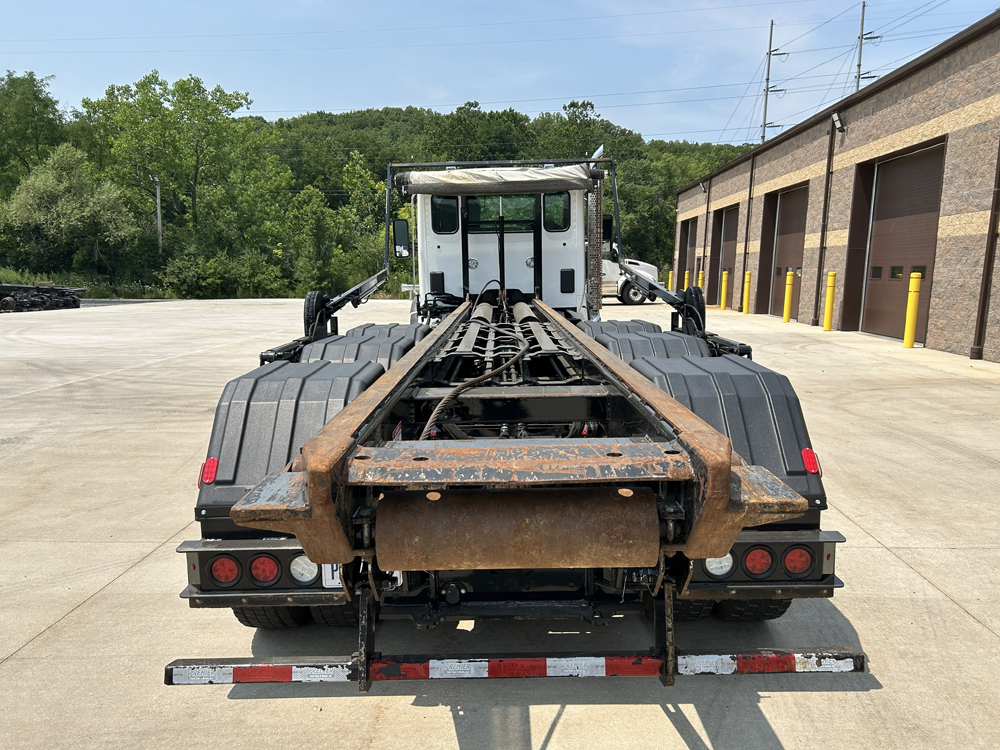 L8414 Kenworth Roll Off (7)