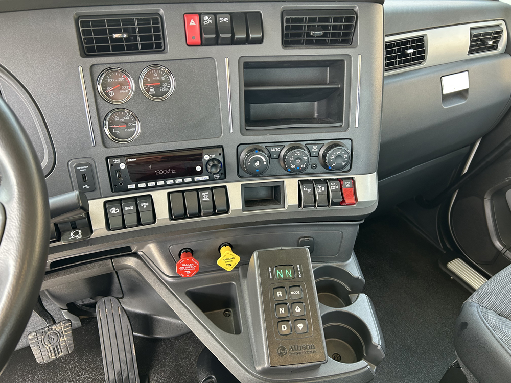 L8648 Kenworth Roll off (11)