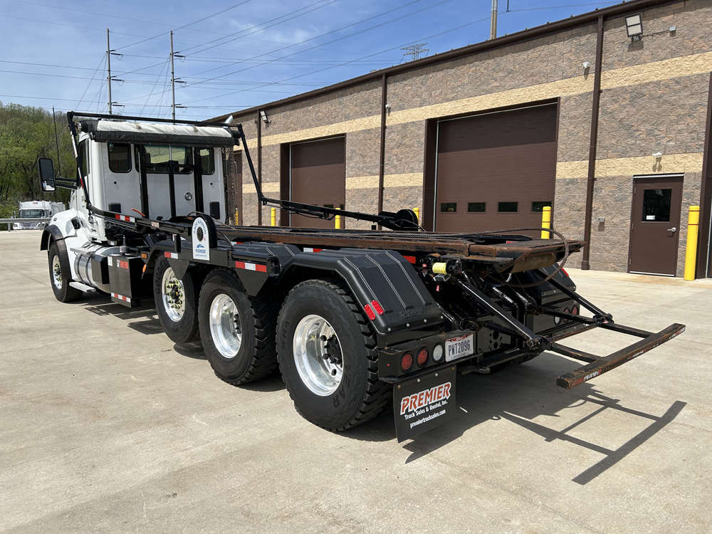 L8648 Kenworth Roll off (7)