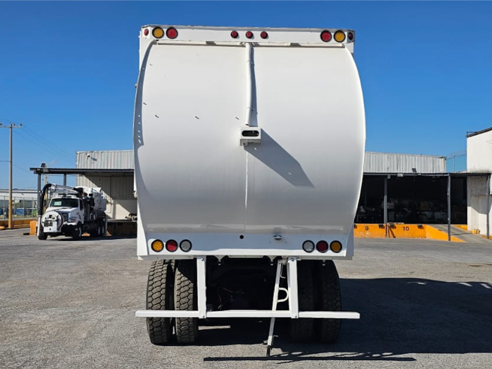 autocar-2010-body-macneilus-30-yds-front-loader-garbage-trucks-mte-13