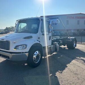 Hooklifts/Satellite Trucks - Freightliner - 2018