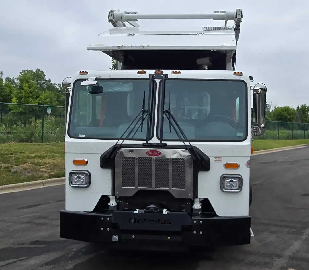 mcneilus-atlantic-front-loader-front-view